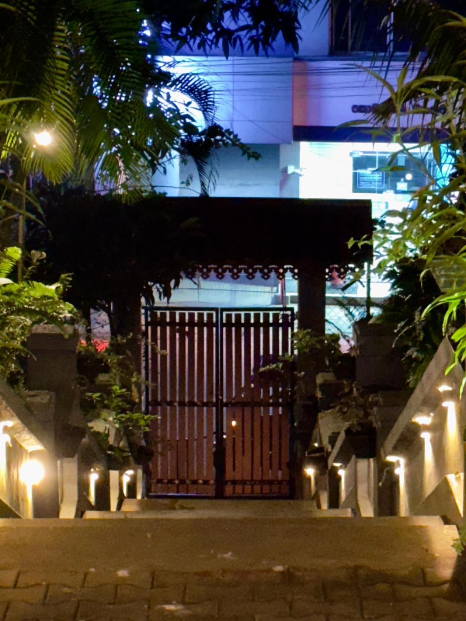 Colonial Residence Kandy Luaran gambar