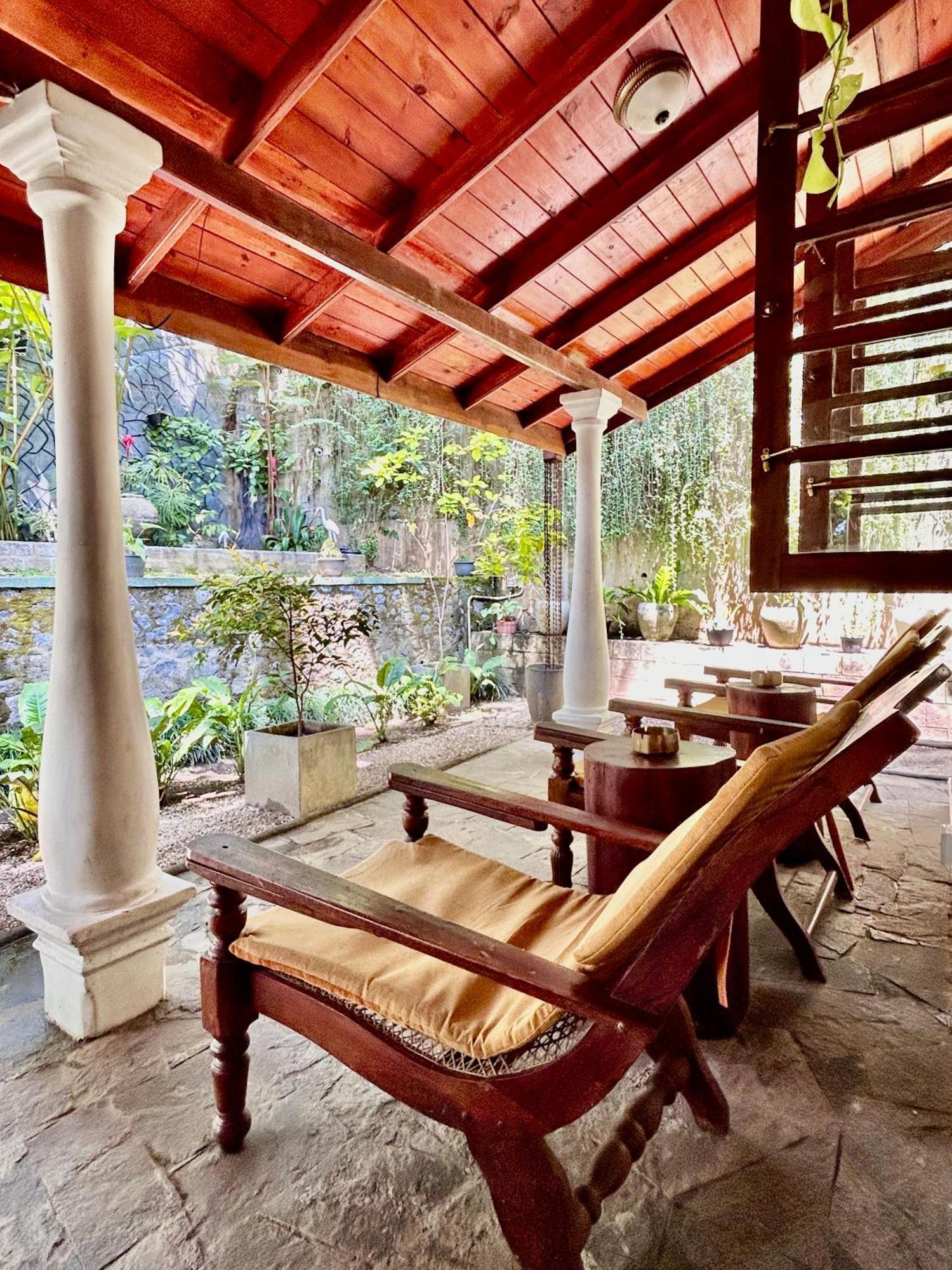 Colonial Residence Kandy Luaran gambar