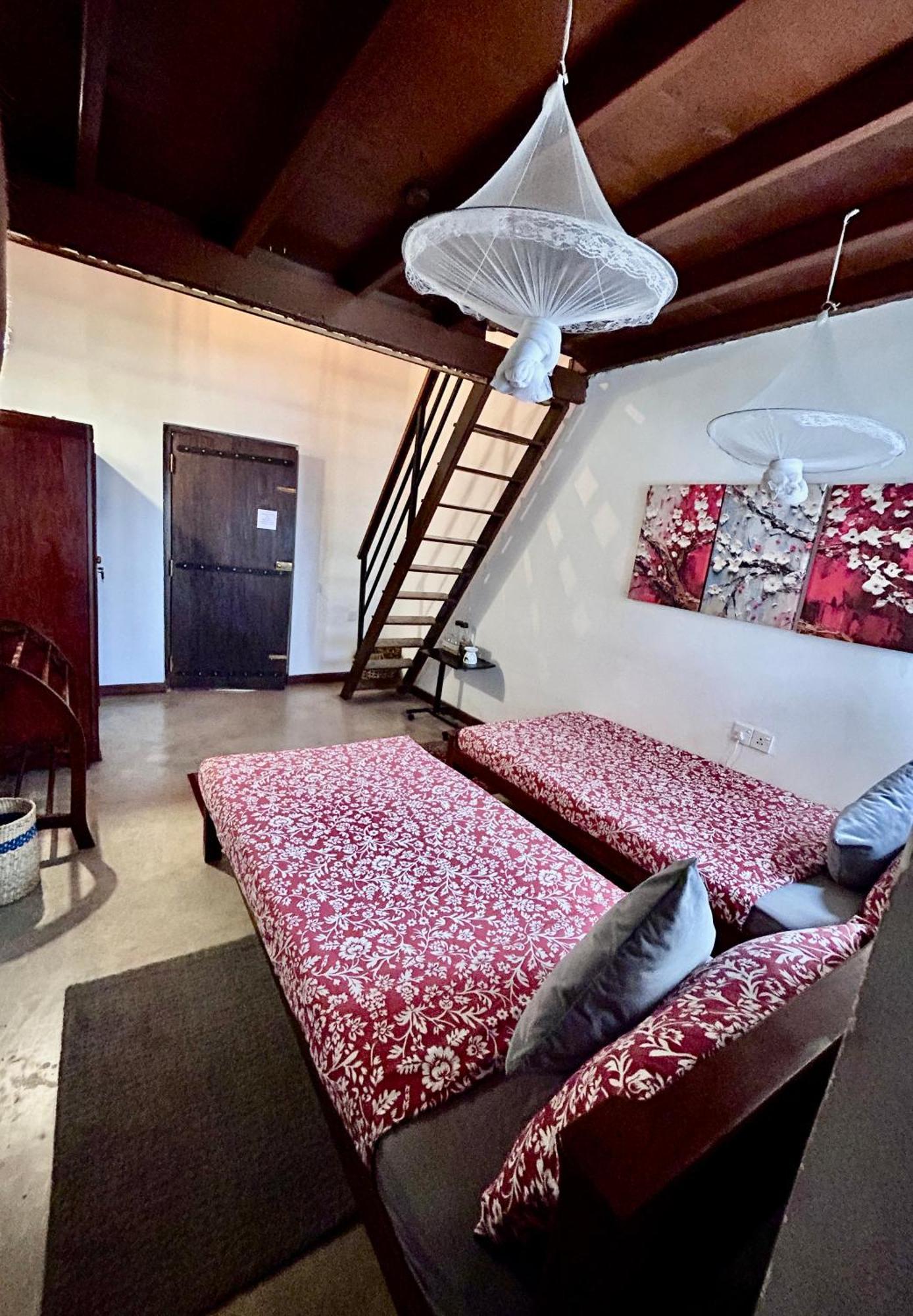Colonial Residence Kandy Luaran gambar